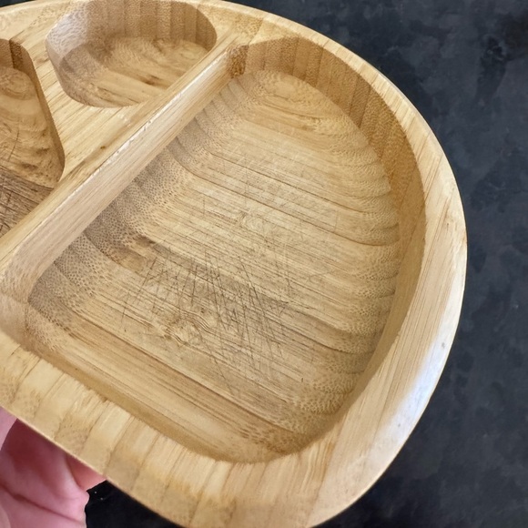 Munchkin Bamboo Divided Suction Plate - Picture 5 of 10